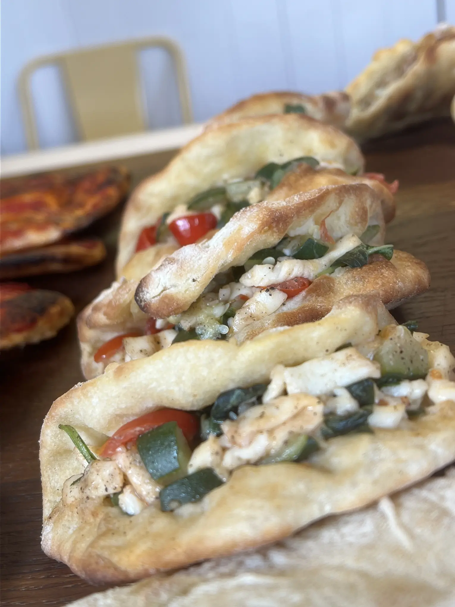 Pizza recién horneada de La Casita Italiana